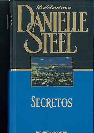 Seller image for Secretos for sale by Papel y Letras