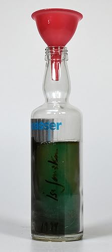 Glanzwasser. 1994 [Multiple, Mischtechnik Skulptur (Glasflasche, Klebeband, synthetisches Harz, T...