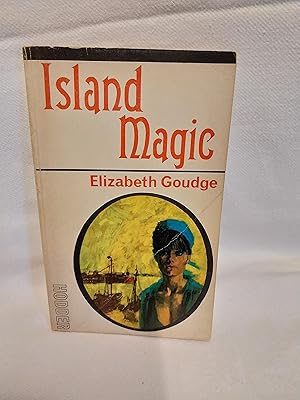 Bild des Verkufers fr Island Magic zum Verkauf von Gemini-Books