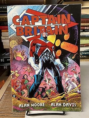 Immagine del venditore per Captain Britain venduto da Chamblin Bookmine