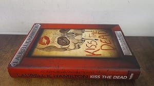 Immagine del venditore per Kiss the Dead (1st edition.) venduto da BoundlessBookstore