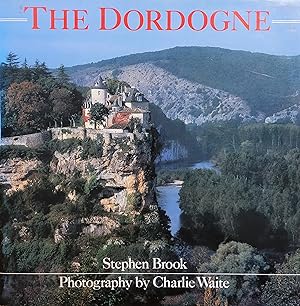 Immagine del venditore per The Dordogne venduto da Moneyblows Books & Music