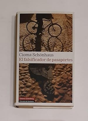 Seller image for El falsificador de pasaportes. for sale by ARREBATO LIBROS