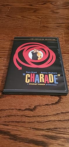 Bild des Verkufers fr Charade Criterion Collection DVD zum Verkauf von Joes Books