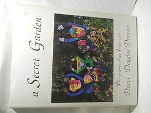 Bild des Verkufers fr Secret Garden zum Verkauf von Gil's Book Loft