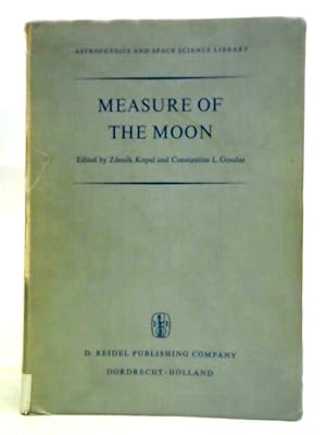 Immagine del venditore per Measure of the Moon venduto da World of Rare Books