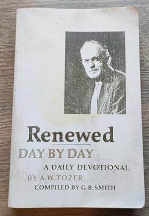 Immagine del venditore per Renewed Day by Day: A Daily Devotional venduto da Peter & Rachel Reynolds