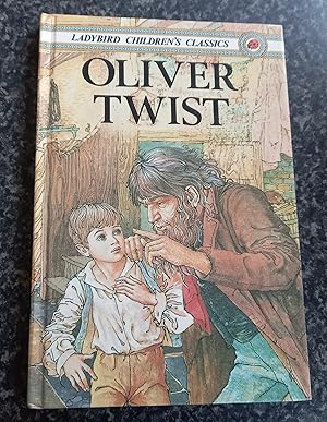 Seller image for Oliver Twist [Ladybird Children's Classics]: 18 for sale by ladybird & more books