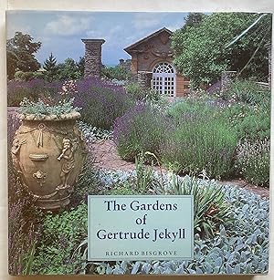 Immagine del venditore per The Gardens of Gertrude Jekyll venduto da Leabeck Books