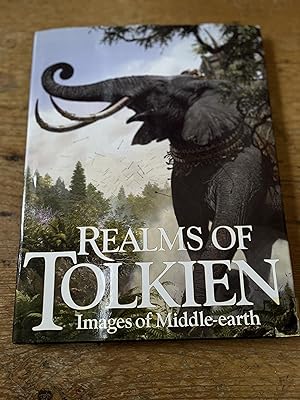 Imagen del vendedor de Realms of Tolkien: Images of Middle-earth a la venta por Mungobooks