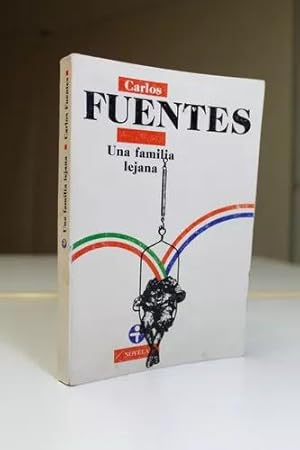 Seller image for Una Familia Lejana Carlos Fuentes Novela Ed Era 1992 for sale by Libros librones libritos y librazos