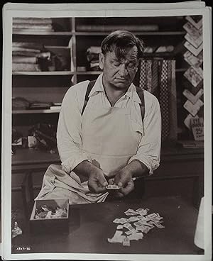 Bild des Verkufers fr Rationing 8 x 10 Keybook Still 1944 Wallace Beery! zum Verkauf von AcornBooksNH