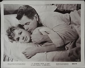 Imagen del vendedor de It Started with a Kiss 8 x 10 Still 1959 Glenn Ford, Debbie Reynolds a la venta por AcornBooksNH