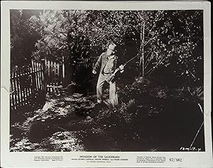 Imagen del vendedor de Invasion of the Saucermen 8 X 10 Still 1957 Raymond Hatton! a la venta por AcornBooksNH