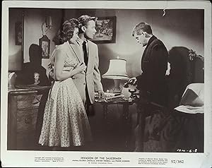 Imagen del vendedor de Invasion of the Saucermen 8 X 10 Still 1957 Gloria Castillo, Steven Terrell! a la venta por AcornBooksNH