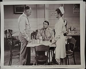 Bild des Verkufers fr Captain Newman M.D. 8 X 10 Still1964 Gregory Peck, Angie Dickinson! zum Verkauf von AcornBooksNH