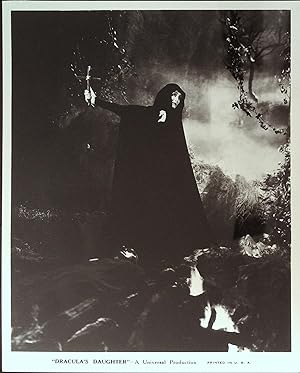 Imagen del vendedor de Dracula's Daughter 8 x 10 Still 1936 Gloria Holden, Otto Kruger a la venta por AcornBooksNH