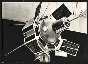 Bild des Verkufers fr Ansichtskarte Satellit aus der Kosmos-Reihe zum Verkauf von Bartko-Reher