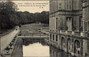 Ansichtskarte / Postkarte Dampierre-Yvelines, Schloss, die Wassergräben der Ostfassade