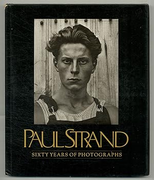 Imagen del vendedor de Paul Strand: Sixty Years of Photographs. Excerpts From Correspondence, Interviews, and Other Documents a la venta por Between the Covers-Rare Books, Inc. ABAA