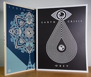 Bild des Verkufers fr Shepard Fairey - Obey. Earth Crisis. 2 Volumes with Slipcase zum Verkauf von Antiquariat Weber