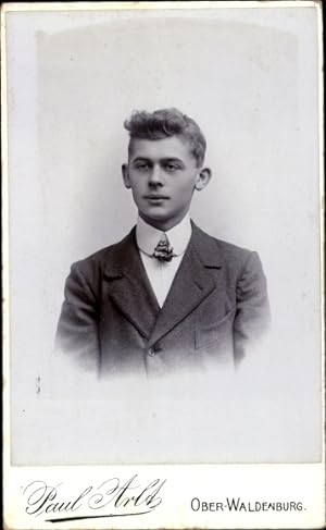 CdV Podgórze Oberwaldenburg Waldenburg Schlesien, Portrait von einem jungen Mann - Foto: Paul Arlt