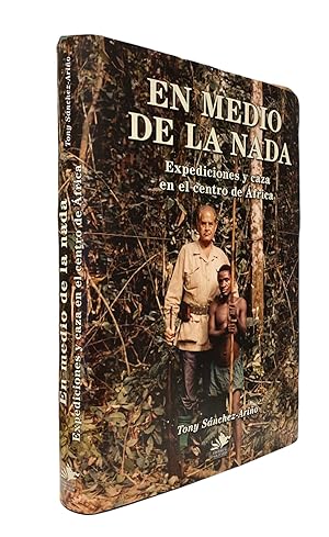 Imagen del vendedor de EN MEDIO DE LA NADA a la venta por CAZAYLIBROS.COM