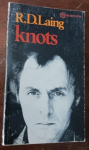 Imagen del vendedor de Knots a la venta por Gargoyle Books, IOBA