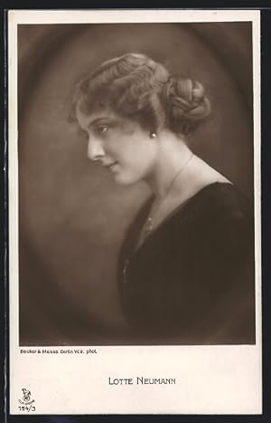 Ansichtskarte Schauspielerin Lotte Neumann in schwarzweiss fotografiert