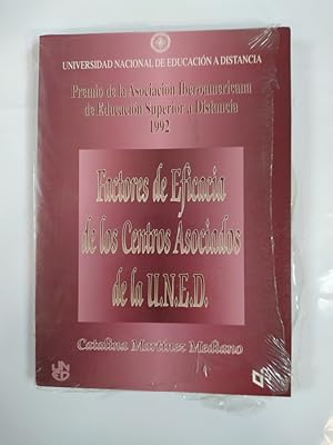 Imagen del vendedor de FACTORES DE EFICACIA DE LOS CENTROS ASOCIADOS DE LA UNED. 1992. a la venta por TraperaDeKlaus