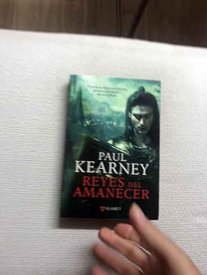 Seller image for Reyes del amanecer for sale by Campbell Llibres