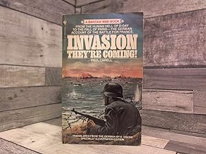 Imagen del vendedor de Invasion: They're Coming a la venta por Archives Books inc.