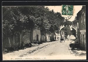 Carte postale Amboise, Habitations Troglodites