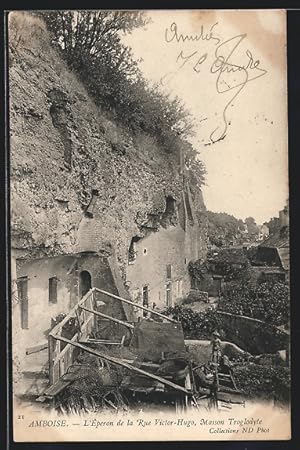 Carte postale Amboise, L`Éperon de la Rue Victor-Hugo, Maison Troglodyte