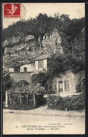 Carte postale Les Roches, Maison Troglodyte