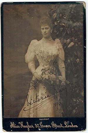 Seller image for Cabinet photograph of the future Queen Mary, signed  Victoria Mary 1896" as Duchess of York. for sale by Kotte Autographs GmbH