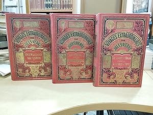 Image du vendeur pour VOYAGES EXTRAORDINAIRES 3 VOLS: Vol. I: CINQ SEMAINES EN BALLON / VOYAGE AU CENTRE DE LA TERRE. Vol. II: VINGT MILLE SOUS LES MERS (1920) Vol. III: L'ETONNANTE AVENTURE DE LA MISSION BARSAC. mis en vente par LLIBRERIA KEPOS-CANUDA