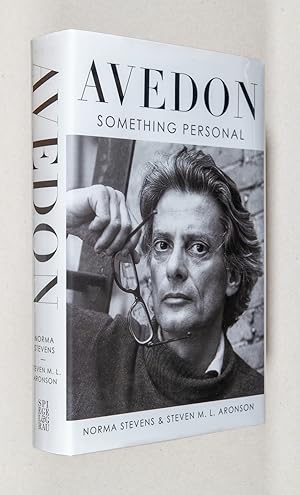 Immagine del venditore per Avedon; Something Personal venduto da Christopher Morrow, Bookseller