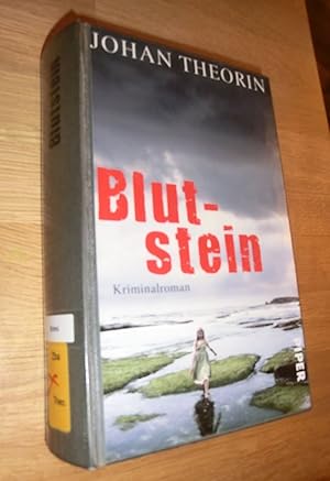 Bild des Verkufers fr Blutstein - Krimi - (land-Reihe, Band 3) zum Verkauf von Dipl.-Inform. Gerd Suelmann