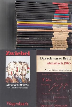 Seller image for Das schwarze Brett / Zwiebel Almanach. KOMPLETTE Folge der ersten 24 Jahrgnge, beginnend mit dem 1. Almanach, 1966 bis zum 24. Almanach 1988 / 1989. Beigegeben sind Almanach 27: 1991/1992, 29: 193/1994, 31: 1995/1996 und 32: 1996/1997. - Die Bnde 1 - 8 erschienen noch unter dem Namen 'Das schwarze Brett'. - for sale by Antiquariat Carl Wegner