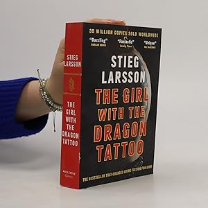 Imagen del vendedor de Girl with the Dragon Tattoo a la venta por Bookbot
