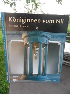 Seller image for Kniginnen vom Nil. Mit Photos von Bernd P. Kammermeier. for sale by Antiquariat Floeder