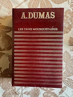 Seller image for Les trois mousquetaires for sale by Dmons et Merveilles