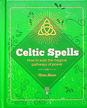 Imagen del vendedor de The Essential Book of Celtic Spells: How to Walk the Magical Pathways of Power (Elements) a la venta por Adventures Underground