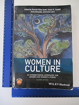 Image du vendeur pour Women in Culture: An Intersectional Anthology for Gender and Women's Studies mis en vente par Coas Books