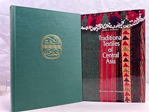 Bild des Verkufers fr Traditional Textiles of Central Asia. With 262 Illustrations, 212 in Colour, and 2 Maps zum Verkauf von Antiquariat Bler