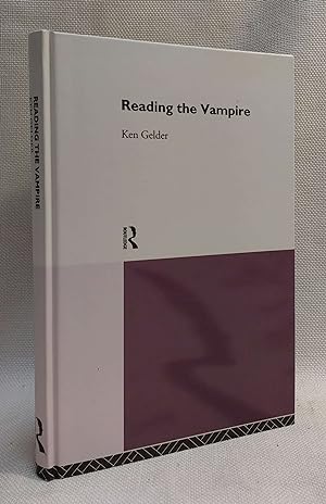 Immagine del venditore per Reading the Vampire (Popular Fictions Series) venduto da Book House in Dinkytown, IOBA