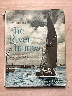 Image du vendeur pour The River Thames: A Pictorial Study mis en vente par Neo Books