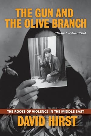 Bild des Verkufers fr The Gun and the Olive Branch : The Roots of Violence in the Middle East zum Verkauf von AHA-BUCH GmbH