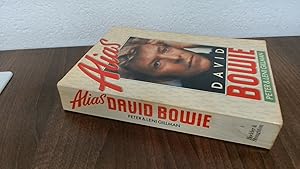 Immagine del venditore per Alias David Bowie venduto da BoundlessBookstore